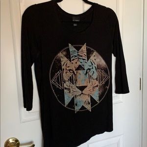 Black 3/4 Sleeve Tiger Design Soft Tee